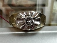 10 K Gold Ring Set with a Diamond