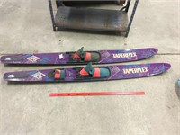 66 inch Taperflex water skis