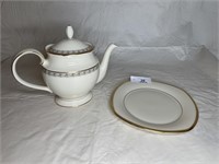 Noritake Ashfield teapot and  Lenox external plate