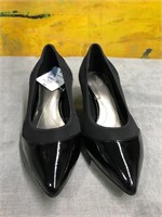 East 5th Womens Emmit Black Pumps SZ 6.5 W