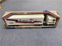 Ertl Texaco Semi Truck in Box