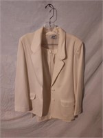 Size 12 really good condition Skirt Suit, it