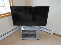 54" Samsung Color TV w/ Samsung DVD/VHS Player