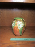 Roseville Vase (chipped)