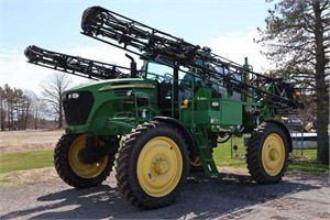 JOHN DEERE 4720 4WD SPRAYER