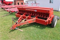 IH 5100 16 RUN GRAIN DRILL