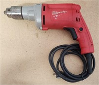 Milwaukee Magnum 1/2" Drill - tested & working