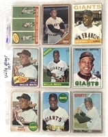 12 Willie Mays baseball cards