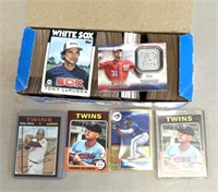 Vty of baseball cards