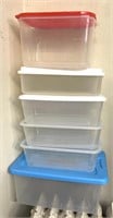 6 clear storage containers