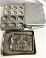 Muffin tins/baking sheets/cake pans