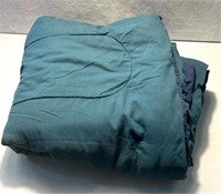 Full-size comforter