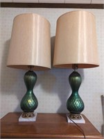 Pair of vintage end table lamps