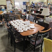 SHERMAG COUNTRY TABLE W/ 8 CHAIRS & 18" LEAF