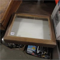 GLASS COUNTER TOP DISPLAY CABINET