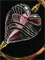 Steven Maslach cuneo furnace glass ribbon heart