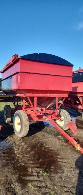 350 Bu v Box on 12 ton Horst Running Gear