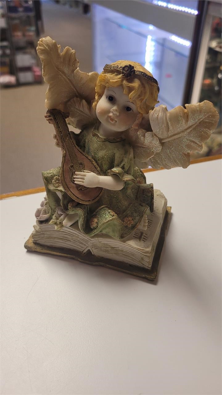5" winged cherub with lute