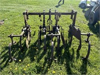 IH 2 ROW FAST HITCH CULTIVATOR