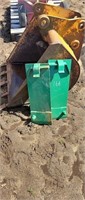 John Deere 541 Loader attachment plates