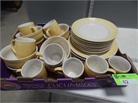 dinner ware set; we did note 1 plate is chipped