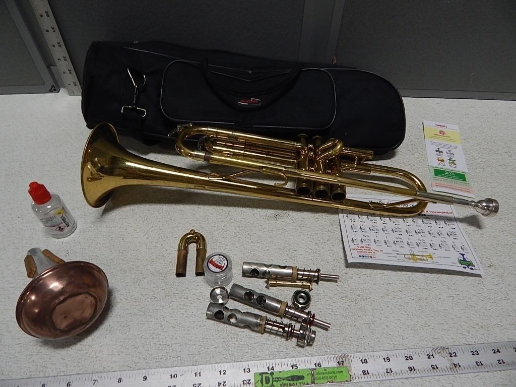 King Cleveland trumpet with case; needs some assem