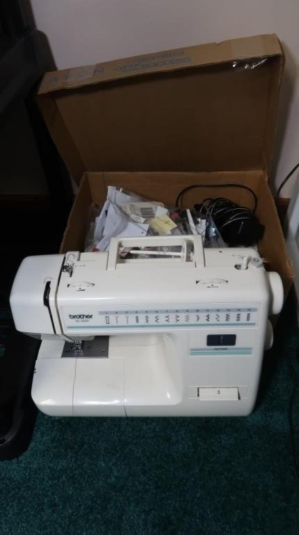 Brother Sewing Machine, Box of 2 Embroidery Kits,