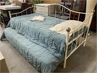 IRON FRAME TRUNDLE DAYBED