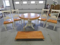 Dining room table w/4 chairs and 1 - 18" leaf, ta
