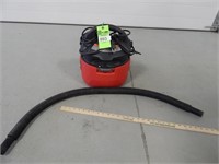 2 Gallon Craftsman vacuum