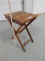 Small folding side table, top is approx. 15"x17"