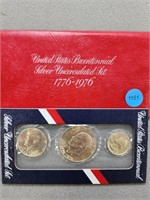 1776-1976 Silver Uncirculated coin set. Buyer must