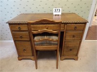 7 Drawer Wood Desk & Chair