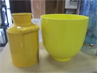 LOT OF VASES AND OTHER