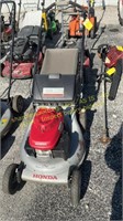Honda variable speed mower with bagger