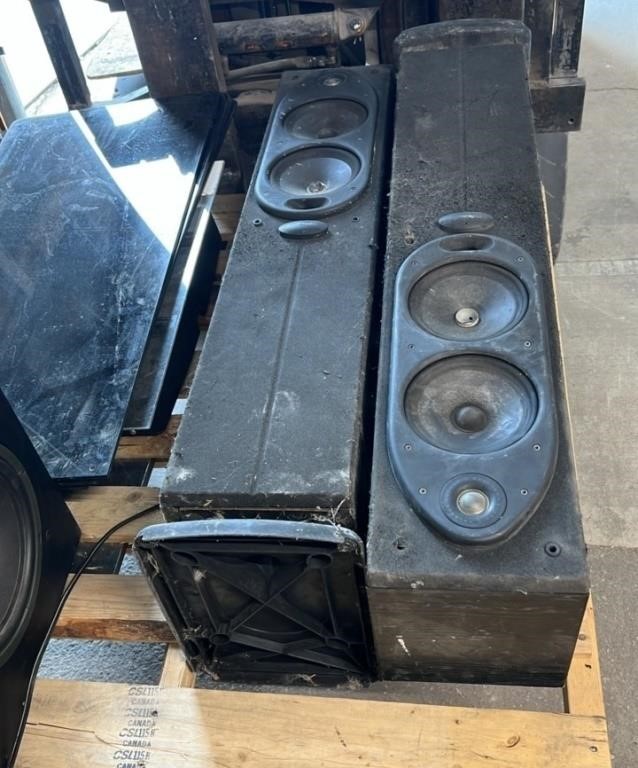 Pallet with Speakers. Unknown Working Condition.