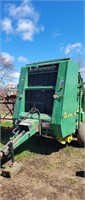 435 John Deere Round Baler