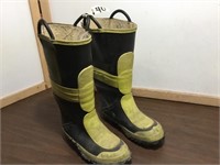 Firemanâ€™s rubber boots 9 wide