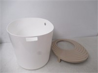 "As Is" IRIS USA Oval Top Entry Cat Litter Box