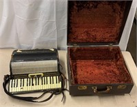 Antique - Black La Tosca Bambino Piano Accordion