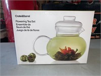 CRATE & BARREL TEA SET