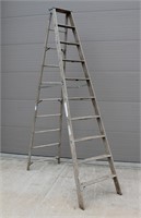 Wood Step Ladder - 10 Foot