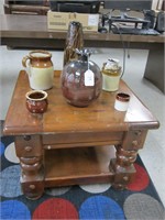 PINE END TABLE WITH COLLECTIBLE POTTERY