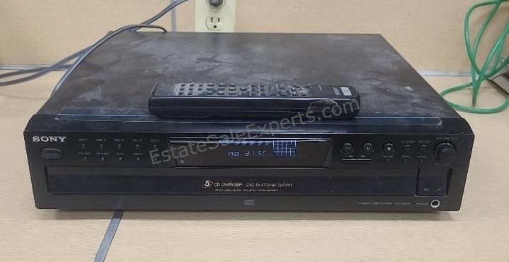 Sony 5 disc CD player with remote.  Model