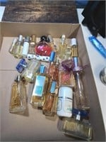 Flat of a variety of ladies perfumes partials