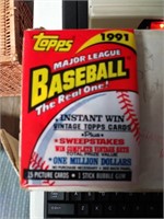 G) Sealed Pack 1991 topps Baseball Cards, Bubble