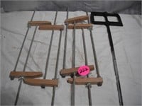 (4) Wood Clamps & Paint Mixer