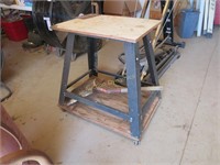 Rolling Tool Stand