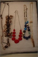 4 CUSTOM JEWELRY VINTAGE CHAINS ONE SIGNED LISA