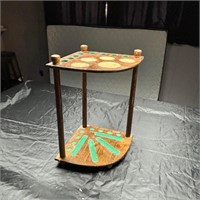 billiards/pool cue stand